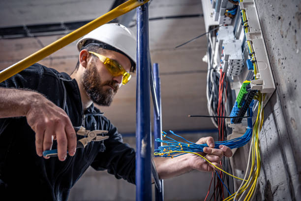 Best Licensed Electrician  in Eastlake, OH